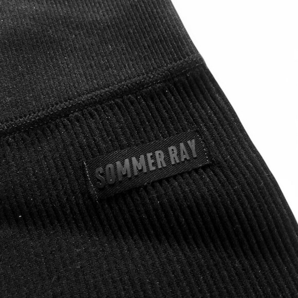 Sommer Ray Ribbed Short - Picture 3 of 5